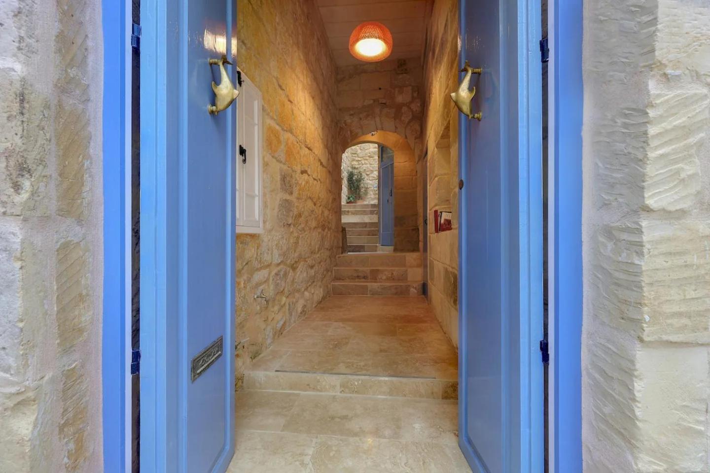 Historic Hideaways - 900 Year Old Converted Studios Victoria Zewnętrze zdjęcie