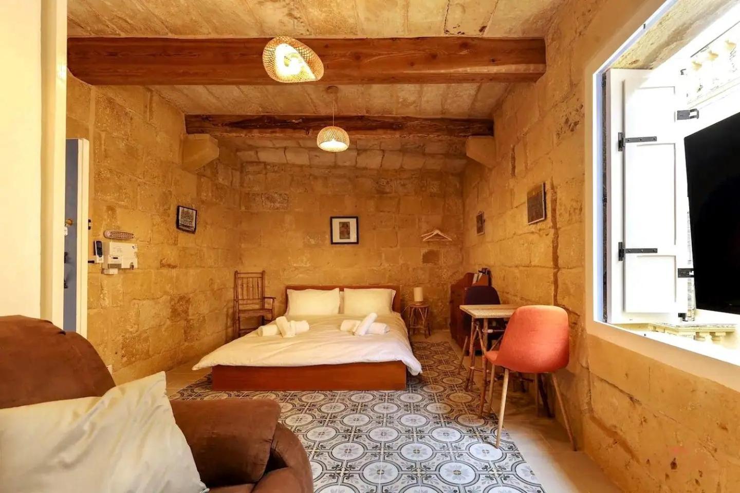 Historic Hideaways - 900 Year Old Converted Studios Victoria Zewnętrze zdjęcie
