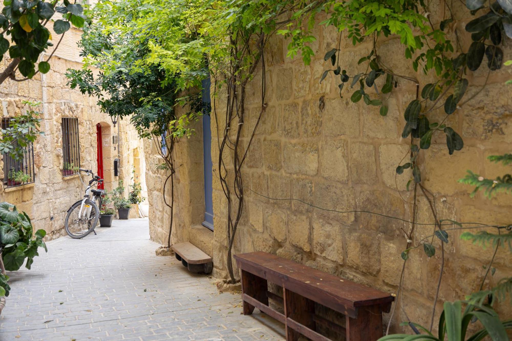 Historic Hideaways - 900 Year Old Converted Studios Victoria Zewnętrze zdjęcie